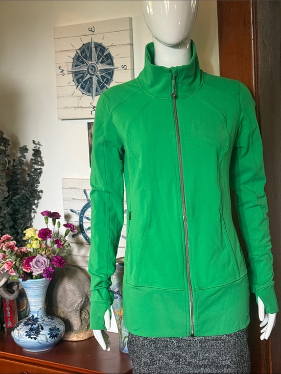 lululemon athletica Jackets & Blazers - Lululemon size 10 Women's Green Full-Zip Jacket - Sleek Active Layer
